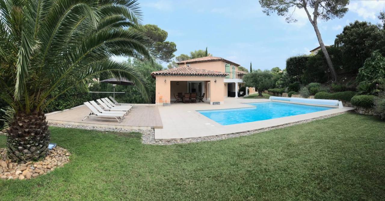 Belle villa à Saint Raphaël dans clos privé Exterior foto
